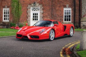 fernando-alonso-s-scocca-no1-ferrari-enzo-heads-to (6)