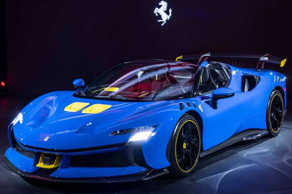 https://autogreeknews.gr/wp-content/uploads/2023/06/ferrari-sf90-xx-spider-azzurro-dino.jpg
