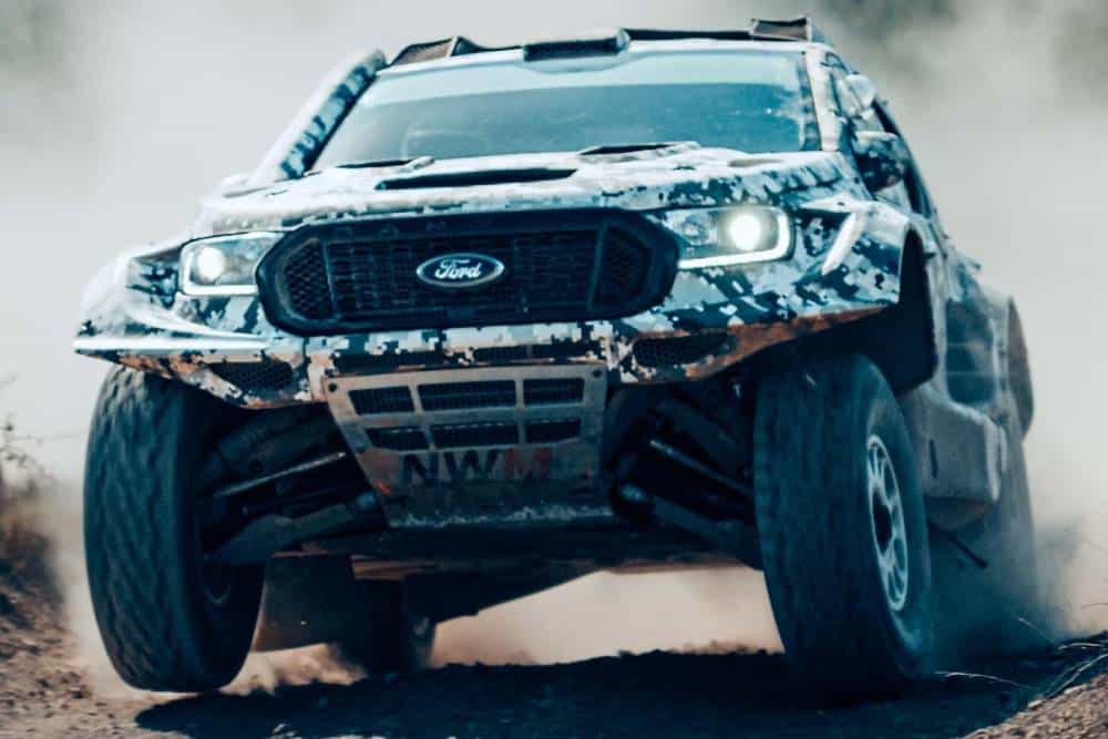 https://autogreeknews.gr/wp-content/uploads/2023/06/ford-ranger-raptor-t1-dakar-1.jpg