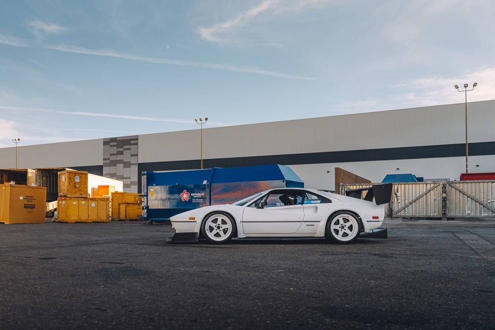 https://autogreeknews.gr/wp-content/uploads/2023/06/honda-swapped-ferrari-308-08.jpg