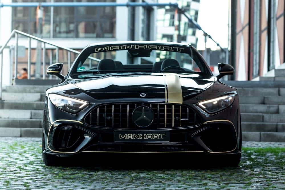 https://autogreeknews.gr/wp-content/uploads/2023/06/manhart-pumps-blue-blood-into-the-mercedes-amg-sl-4.jpg