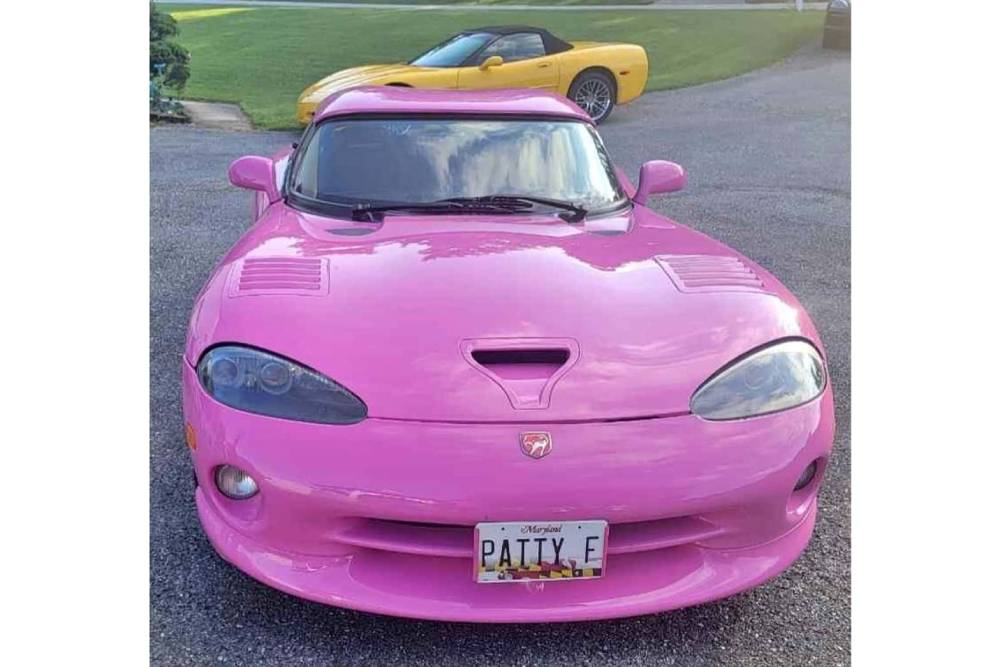 https://autogreeknews.gr/wp-content/uploads/2023/07/2002-dodge-viper-for-sale-1.jpg