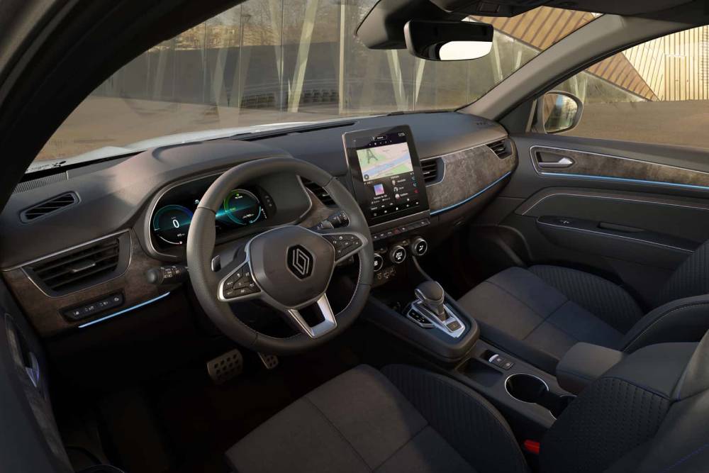 https://autogreeknews.gr/wp-content/uploads/2023/07/2024-renault-arkana-facelift-10.jpg