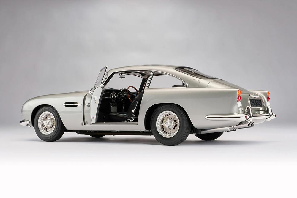 https://autogreeknews.gr/wp-content/uploads/2023/07/ASTON-MARTIN-DB5-VANTAGE-scale-model-8.jpg