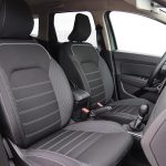 Dacia-Duster-front-seats