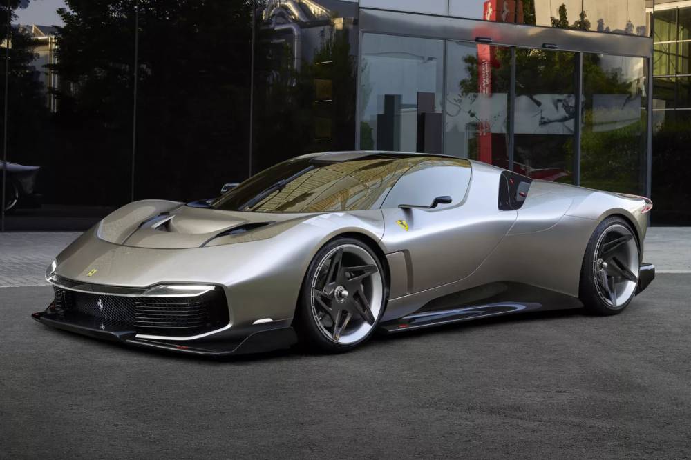 https://autogreeknews.gr/wp-content/uploads/2023/07/Ferrari-KC23-one-off-Jul-23-00014-2048x1539-1.jpg