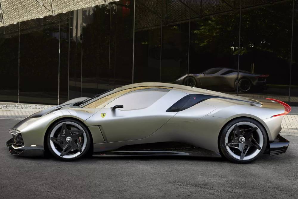 https://autogreeknews.gr/wp-content/uploads/2023/07/Ferrari-KC23-one-off-Jul-23-00016-2048x1539-1.jpg