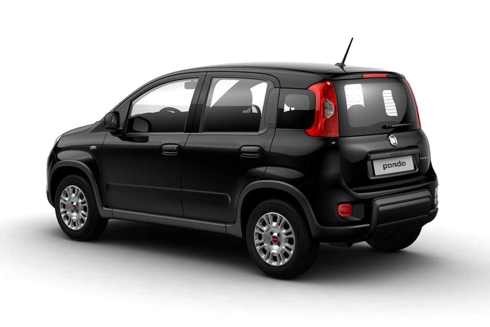https://autogreeknews.gr/wp-content/uploads/2023/07/Fiat-Panda-Hybrid-2023-2.jpg