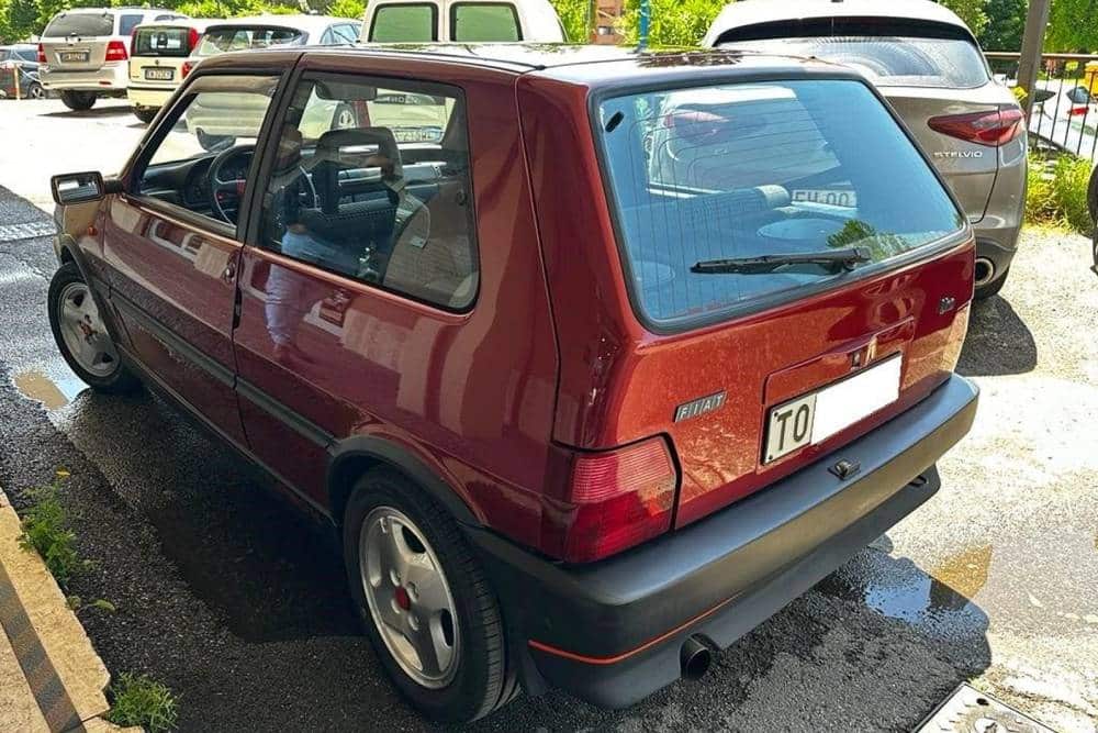 https://autogreeknews.gr/wp-content/uploads/2023/07/Fiat_Uno_Turbo_Racing_1992_for_sale-13.jpg
