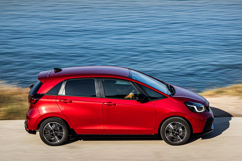 https://autogreeknews.gr/wp-content/uploads/2023/07/Honda-Jazz-Sport-2023-2.jpg
