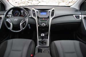 Hyundai-i30-2nd-generation-(9)