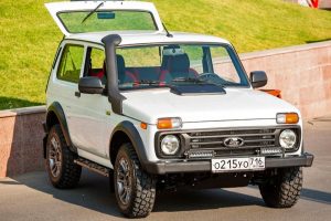 Lada-Niva-Sport-(2)