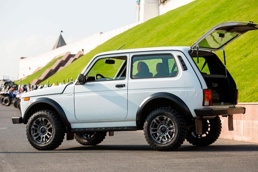 https://autogreeknews.gr/wp-content/uploads/2023/07/Lada-Niva-Sport-5.jpg