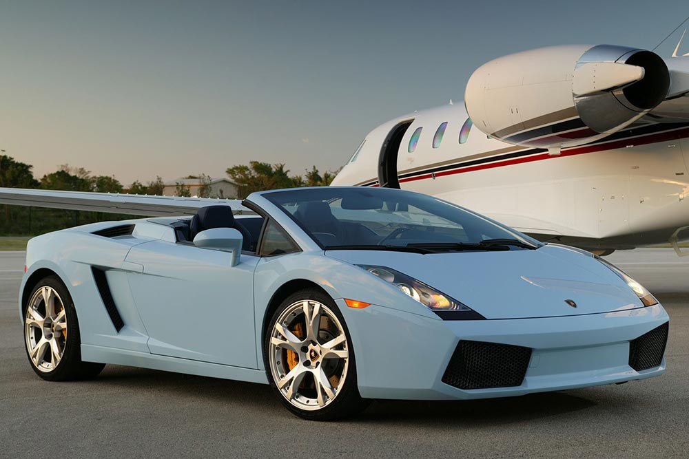 https://autogreeknews.gr/wp-content/uploads/2023/07/Lamborghini-Gallardo-20-Years-7.jpg