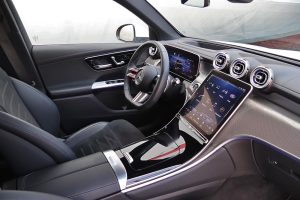 Mercedes-GLC-220-d-4Matic-2023-(37)
