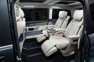 Mercedes-V-Class-2023-(3)