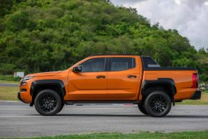 Mitsubishi-L200-2023 (4)