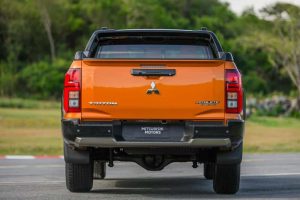 Mitsubishi-L200-2023 (5)