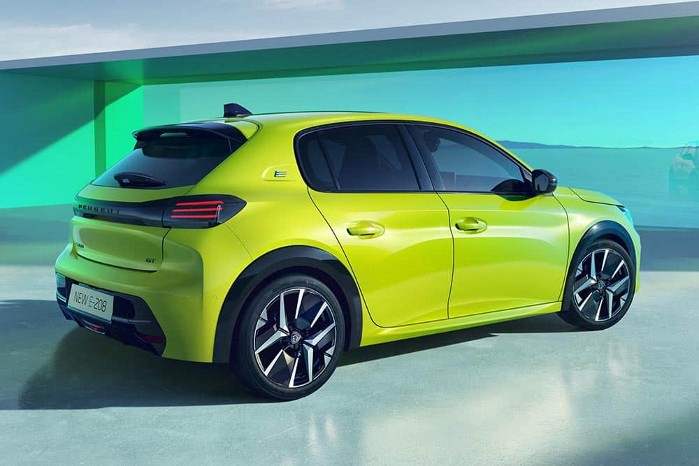 https://autogreeknews.gr/wp-content/uploads/2023/07/PEUGEOT-E-208-15.jpg