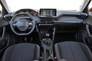 Peugeot-2008-(4)