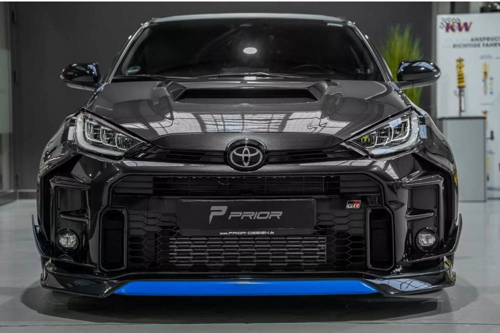 Μοχθηρό Toyota GR Yaris γεμάτο ανθρακονήματα