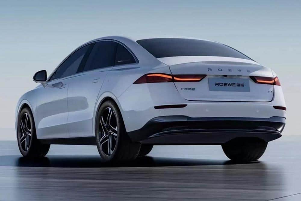 https://autogreeknews.gr/wp-content/uploads/2023/07/Roewe-D7-EV-1.jpg