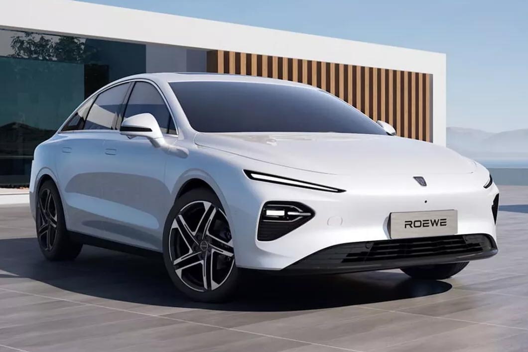 https://autogreeknews.gr/wp-content/uploads/2023/07/Roewe-D7-EV.jpg