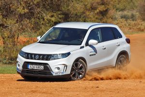 Suzuki-Vitara-off road