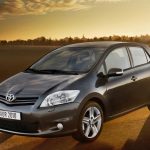 Toyota-Auris-2010-(1)