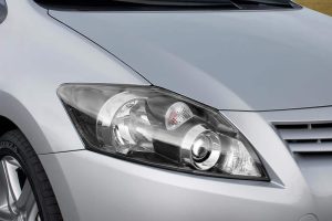 Toyota-Auris-2010-(2)
