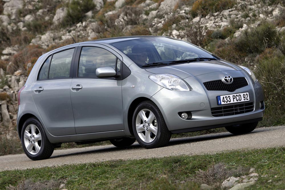 https://autogreeknews.gr/wp-content/uploads/2023/07/Toyota-Yaris-2006-3.jpg