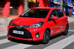 Toyota-Yaris-2014-(2)
