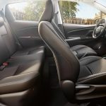 Toyota-Yaris-2014-(4)