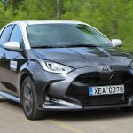 Toyota-Yaris-dynamic-front
