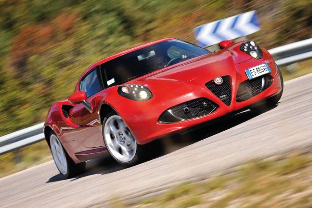 Η Alfa Romeo 4C επιστρέφει για να γιορτάσει (+video)