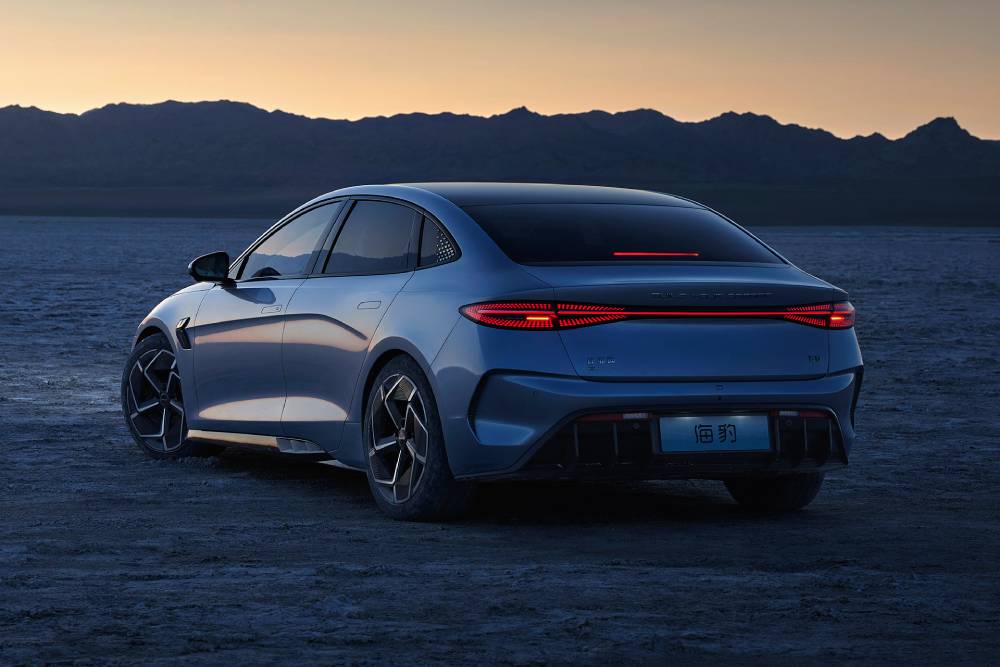 Η ανερχόμενη κινεζική υπερδύναμη σε EV και PHEV