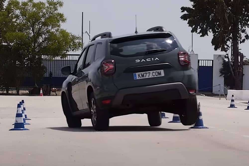 «Γάλλος» το Dacia Duster στον τάρανδο (+video)