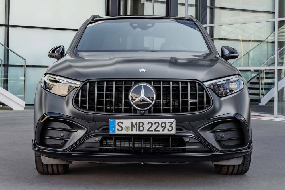 https://autogreeknews.gr/wp-content/uploads/2023/07/mercedes-amg-glc63-s-e-performance-european-model-5.jpg