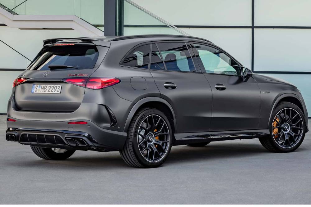 https://autogreeknews.gr/wp-content/uploads/2023/07/mercedes-amg-glc63-s-e-performance-european-model-6.jpg