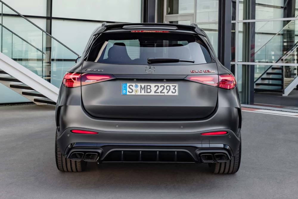 https://autogreeknews.gr/wp-content/uploads/2023/07/mercedes-amg-glc63-s-e-performance-european-model-8.jpg