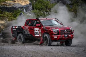 mitsubishi l200 rally car