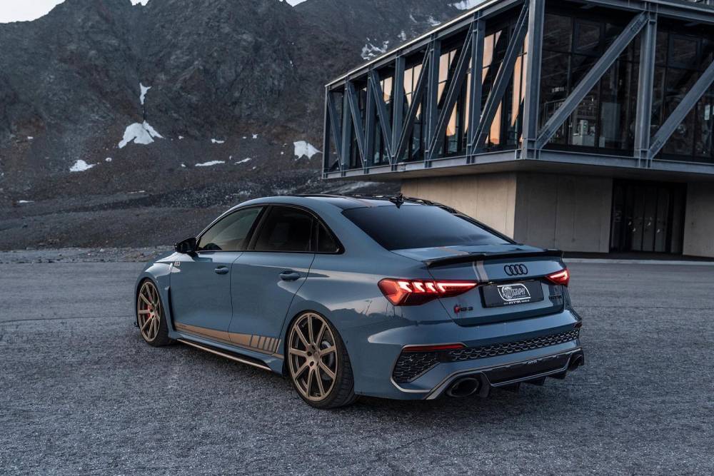 https://autogreeknews.gr/wp-content/uploads/2023/07/mtm-s-650-hp-audi-rs-3-r-is-on-the-prowl-craving-f-1.jpg