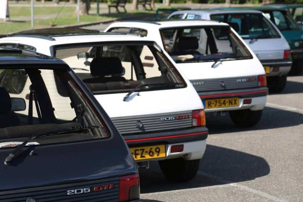 https://autogreeknews.gr/wp-content/uploads/2023/07/peugeot-205-40-years-anniversary-03.jpg