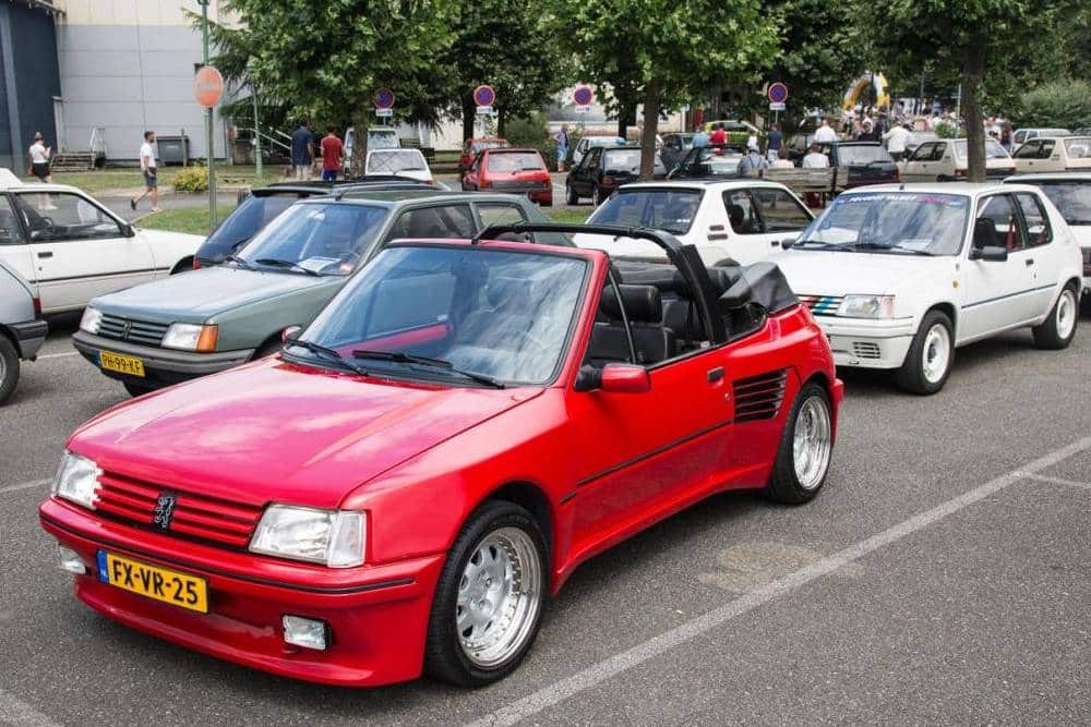 https://autogreeknews.gr/wp-content/uploads/2023/07/peugeot-205-40-years-anniversary-09.jpg