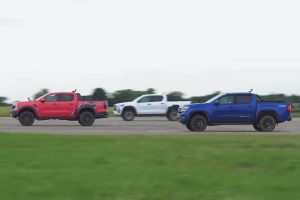 ranger raptor vs amarok vs hilux gr sport 03