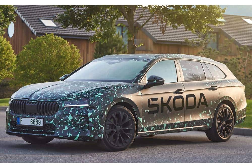 https://autogreeknews.gr/wp-content/uploads/2023/07/skoda-superb-combi-2024-im-vorserientest-6.jpg