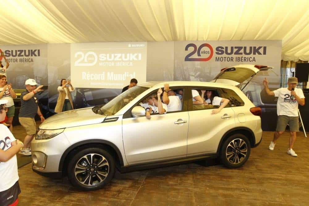 https://autogreeknews.gr/wp-content/uploads/2023/07/suzuki-vitara-record-02.jpg