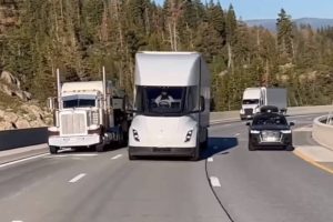 tesla semi vs conventional trucks