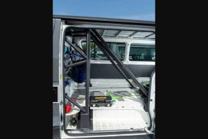 toyota hiace rallycar 17