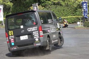 toyota hiace rallycar 18